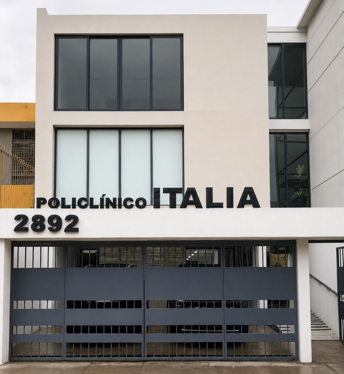 Fachada del Policlínico Italia